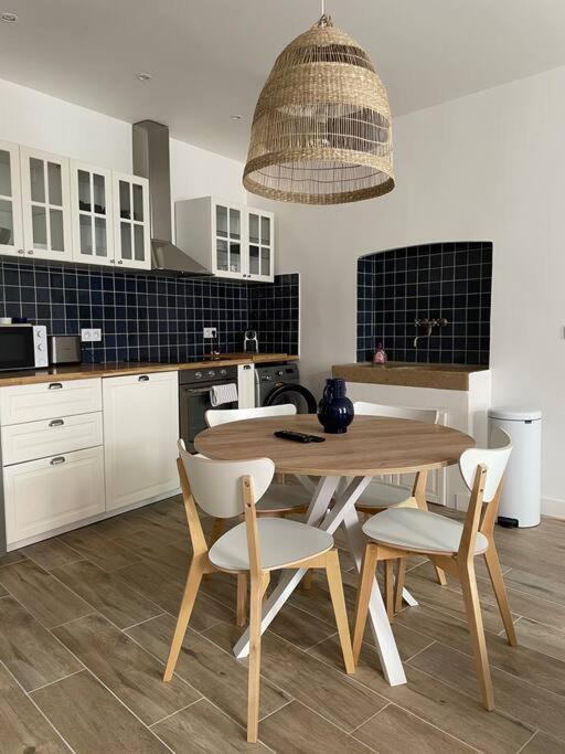Cassis Centre, Superbe Appartement Neuf, 50M Port. Экстерьер фото