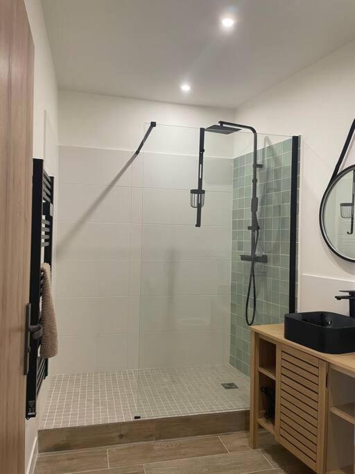 Cassis Centre, Superbe Appartement Neuf, 50M Port. Экстерьер фото